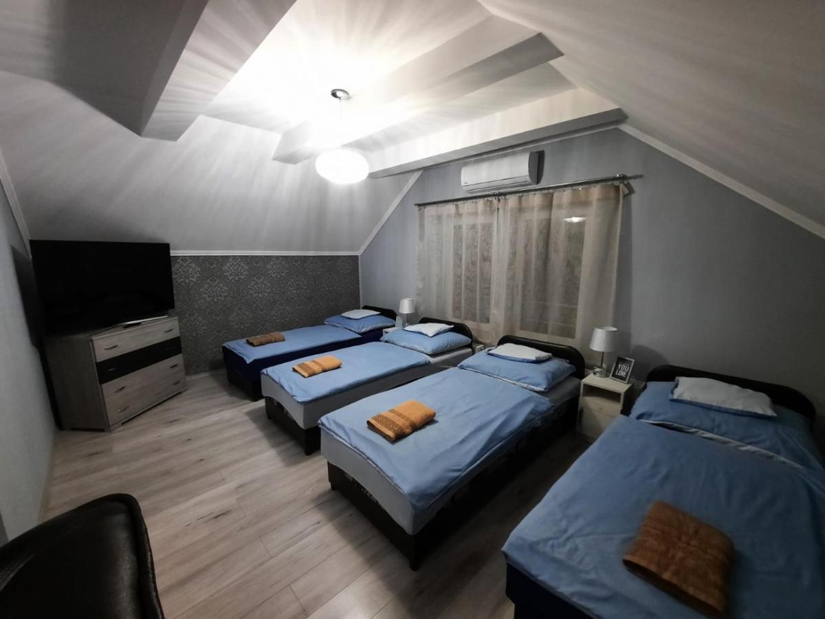 Borostyan Panzio Bed and Breakfast Debrecen Exteriör bild