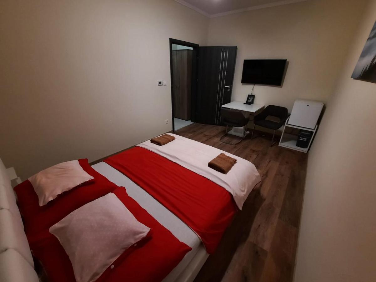 Borostyan Panzio Bed and Breakfast Debrecen Exteriör bild