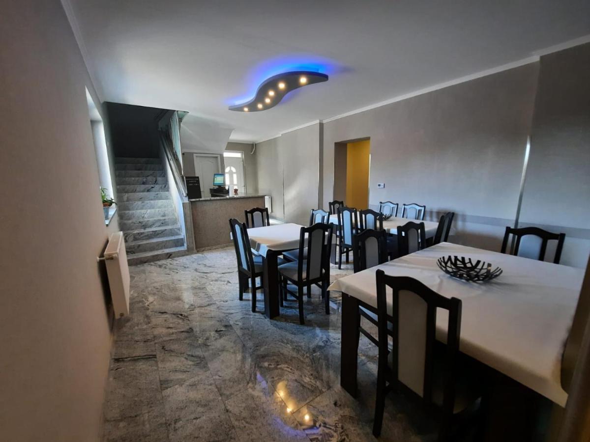 Borostyan Panzio Bed and Breakfast Debrecen Exteriör bild