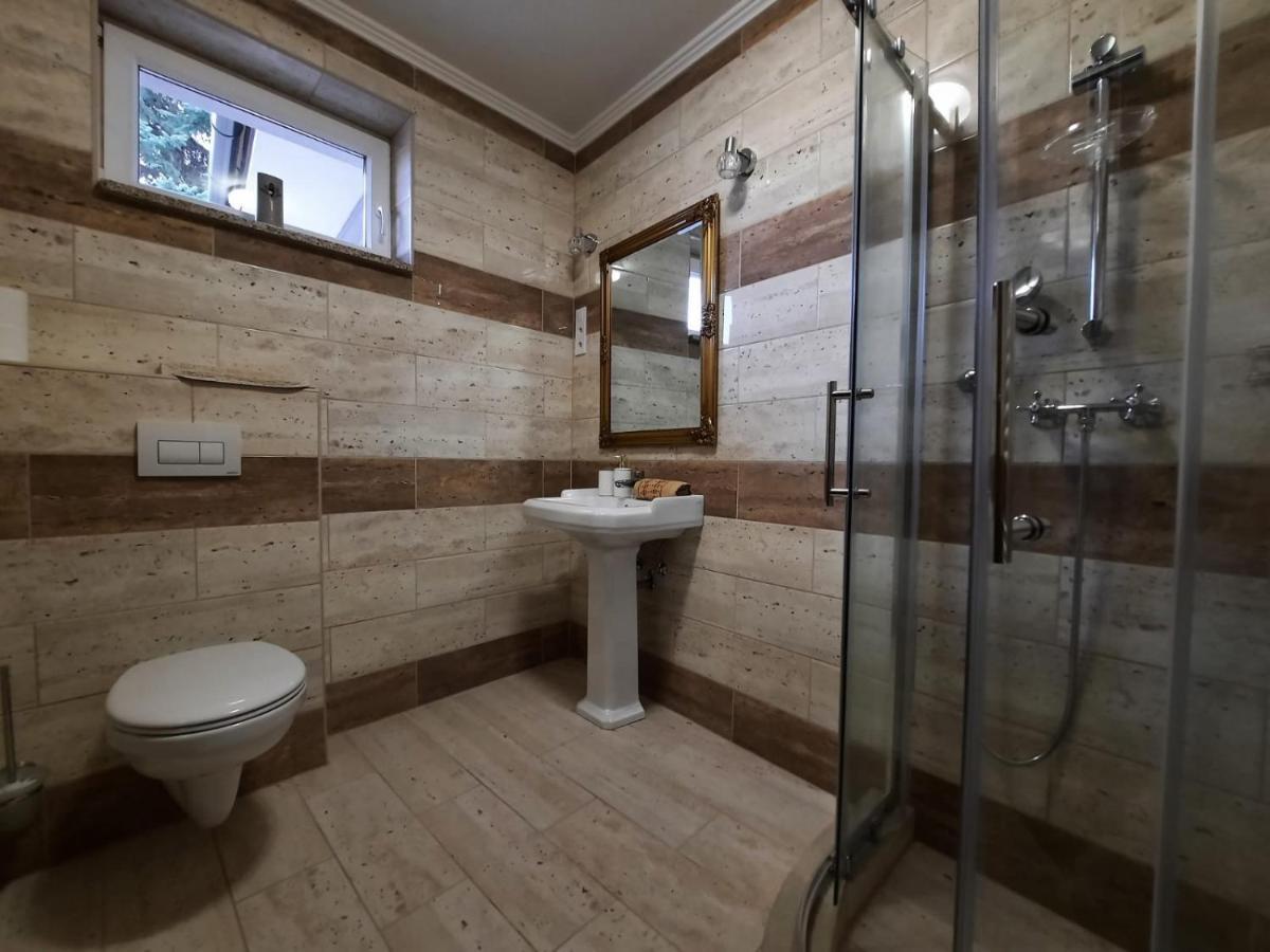 Borostyan Panzio Bed and Breakfast Debrecen Exteriör bild
