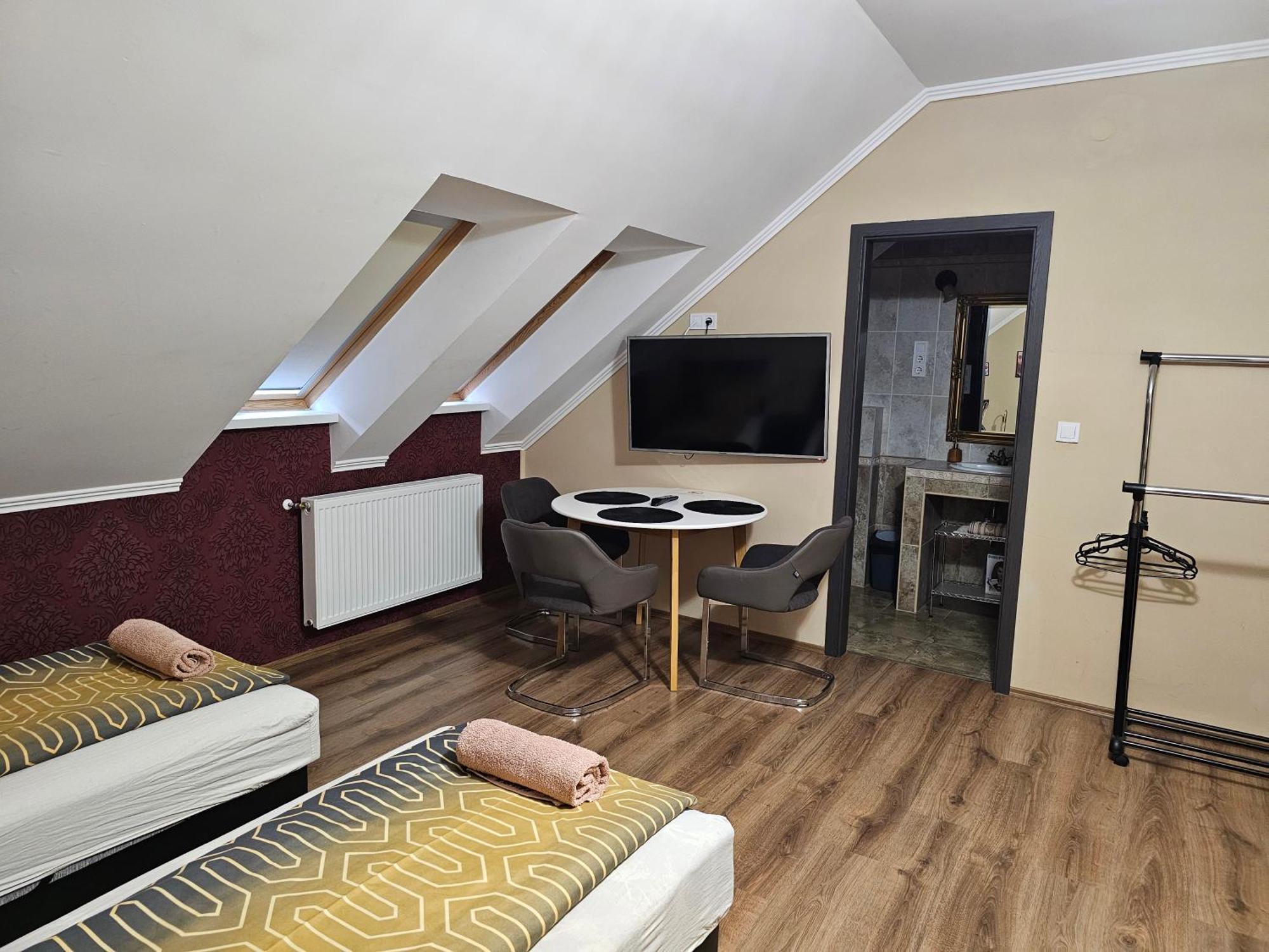 Borostyan Panzio Bed and Breakfast Debrecen Exteriör bild