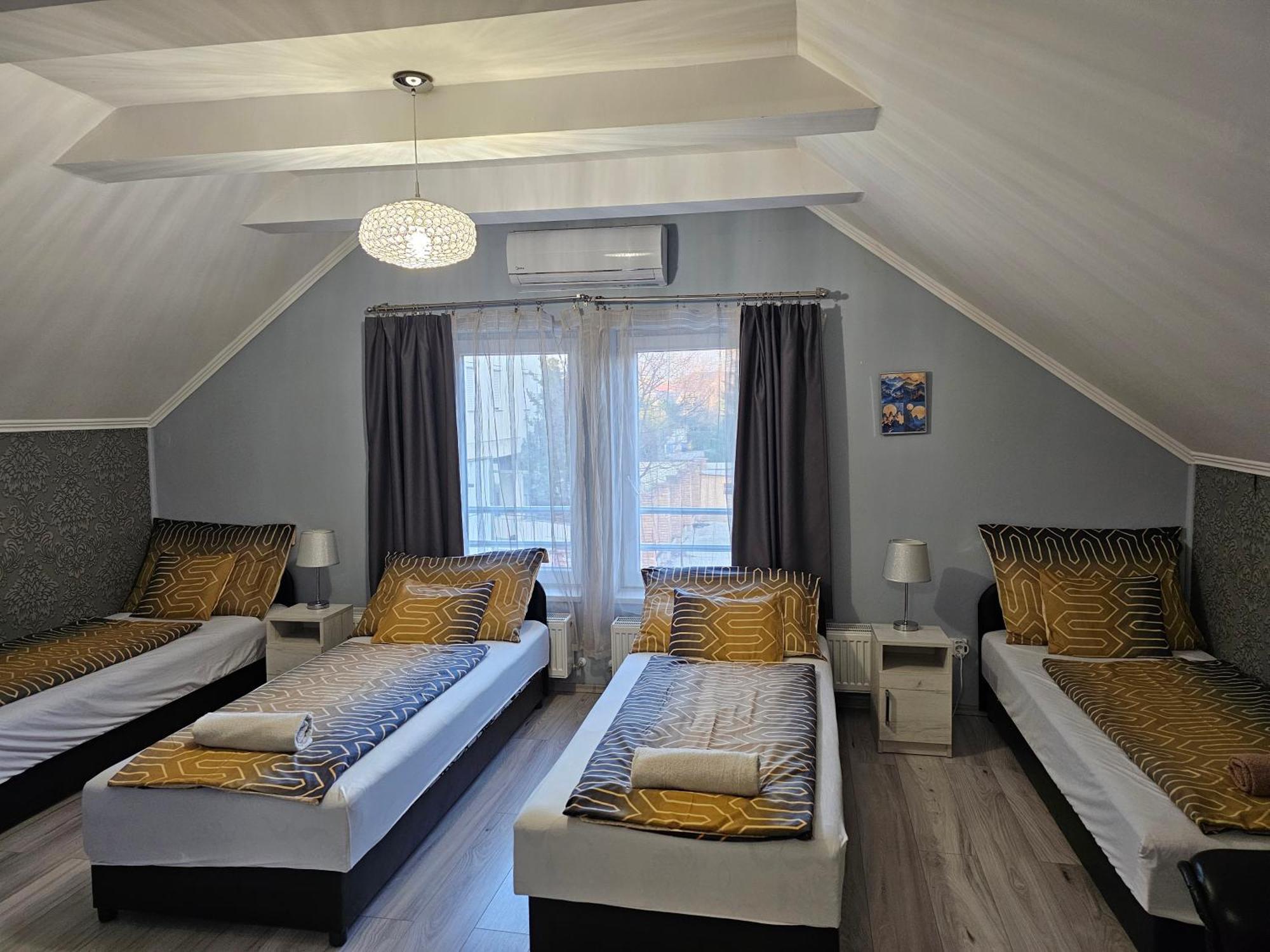 Borostyan Panzio Bed and Breakfast Debrecen Exteriör bild