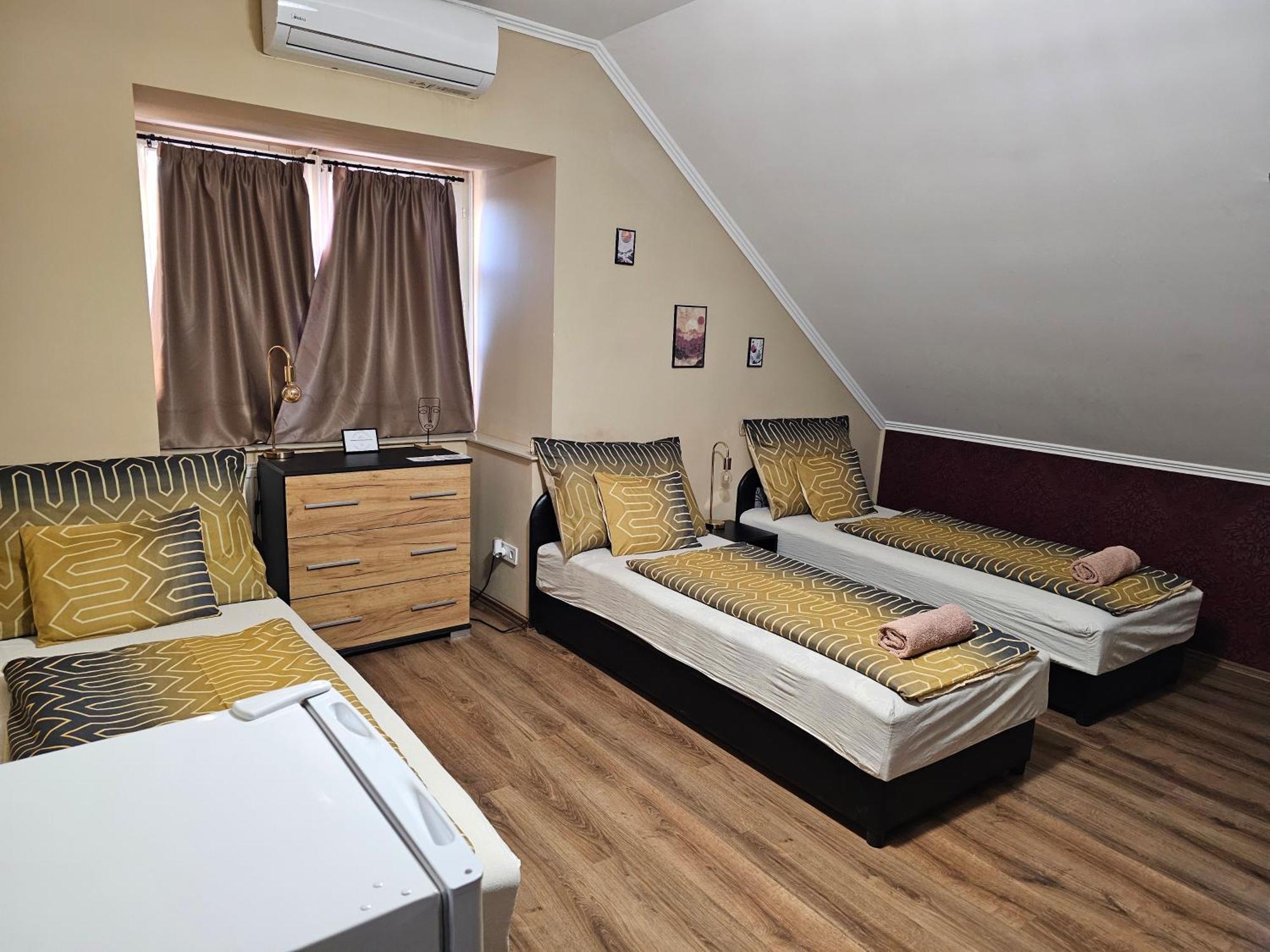 Borostyan Panzio Bed and Breakfast Debrecen Exteriör bild